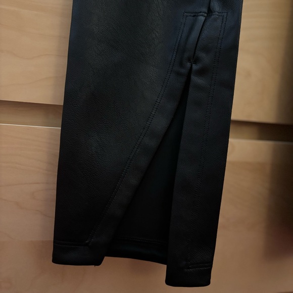 SPANX Faux Leather Leggings/Pants - Picture 7 of 8